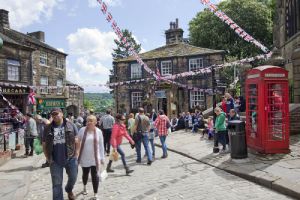 haworth jubilee june 4 2012 1 sm.jpg